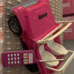 Barbie jeep